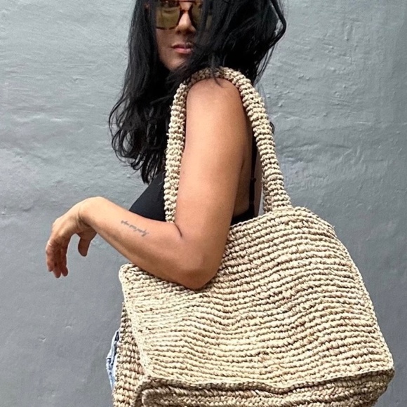Rare Hi-End Hand Woven Twined Beach Bag has been made w/ 100% Natural Raffia - Picture 1 of 16